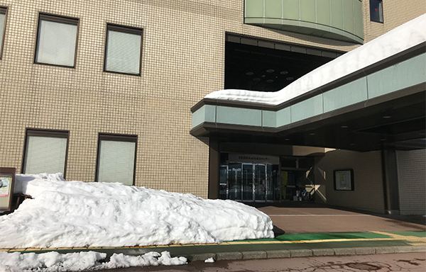 会場の青森県総合社会教育センター(青森市)
